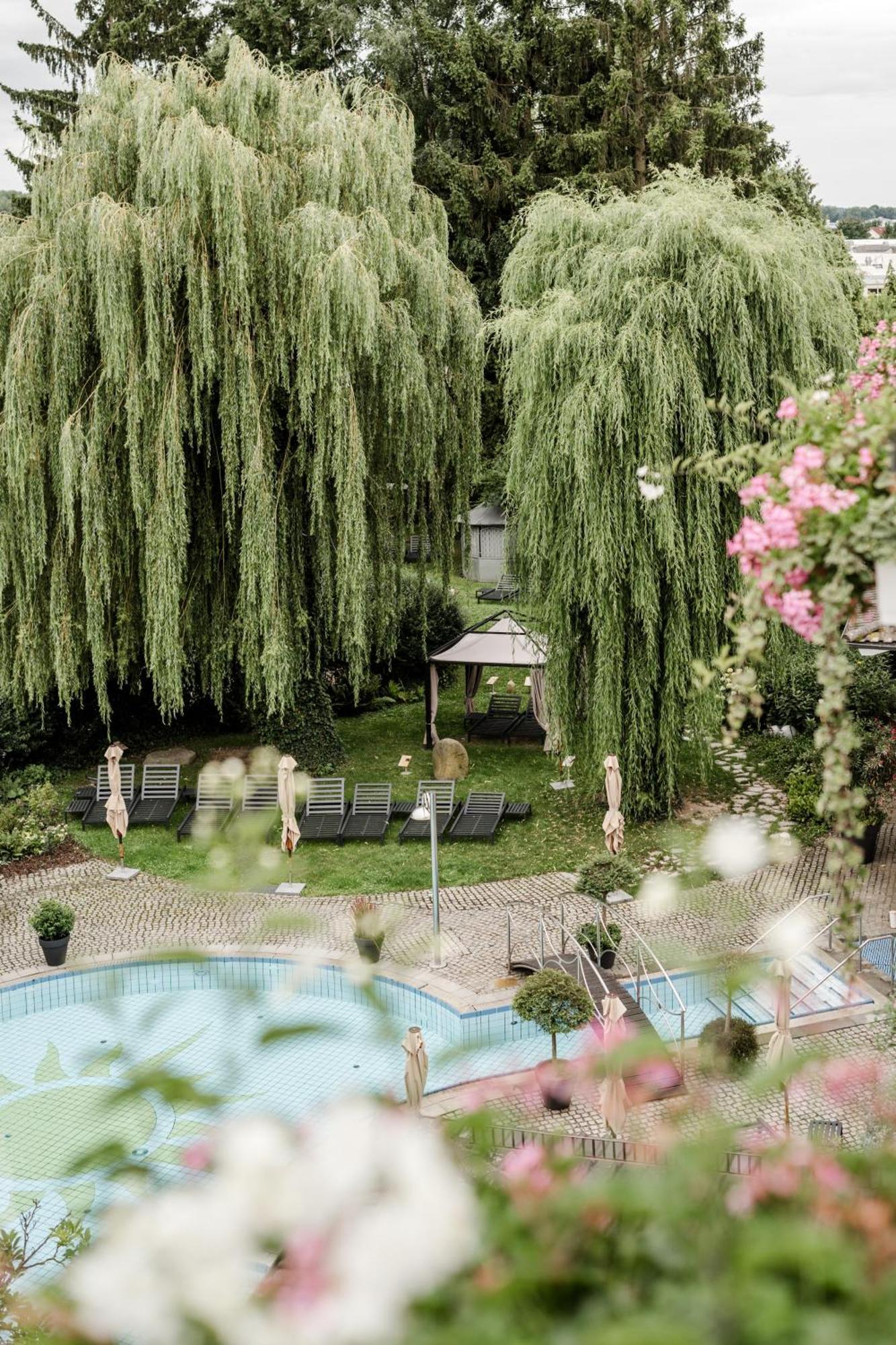 Hotel Antoniushof Ruhstorf an der Rott Экстерьер фото